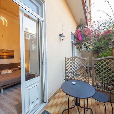 B&B Ambitious CTA Eksteriør bilde